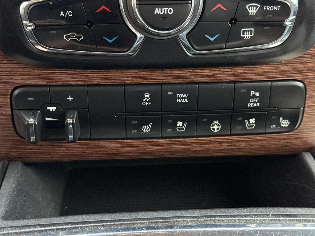 2016 RAM 1500 Laramie