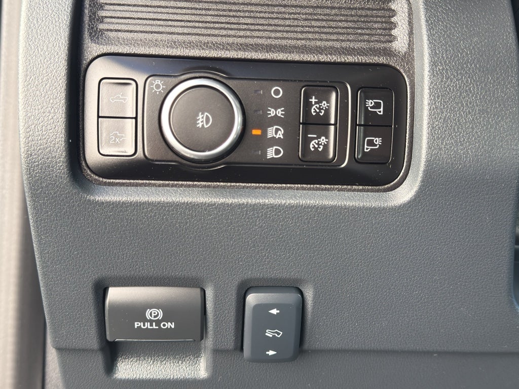 2025 Ford F-350 LARIAT