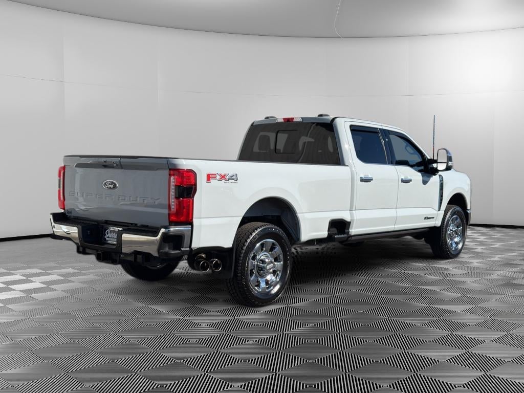 2025 Ford F-350 LARIAT