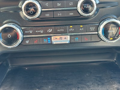 2023 Ford F-350 LARIAT