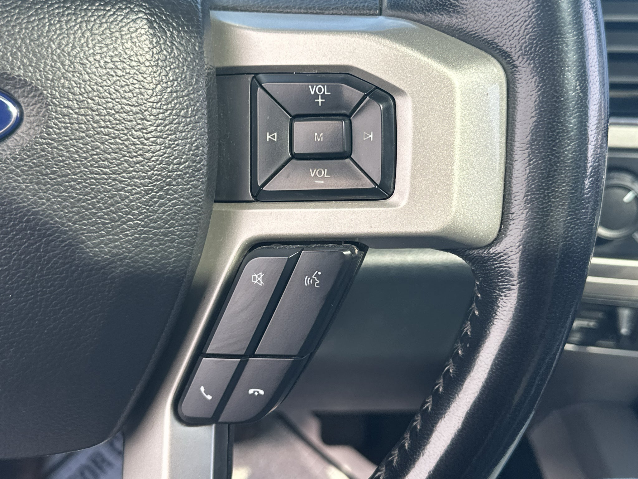 2022 Ford F-350 LARIAT