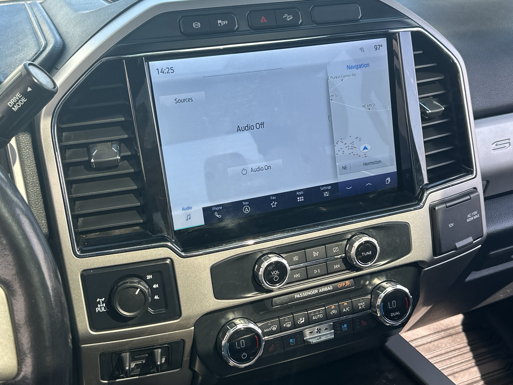 2022 Ford F-350 LARIAT