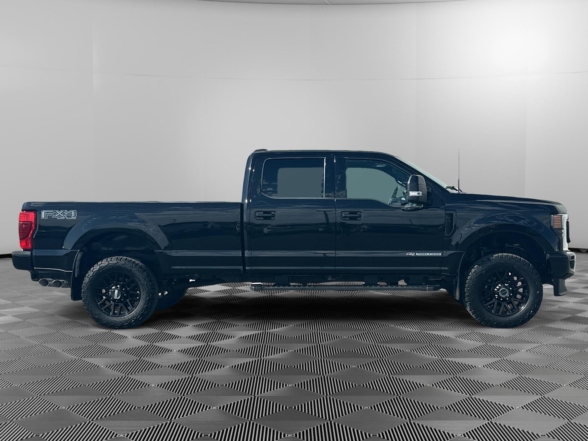 2022 Ford F-350 LARIAT