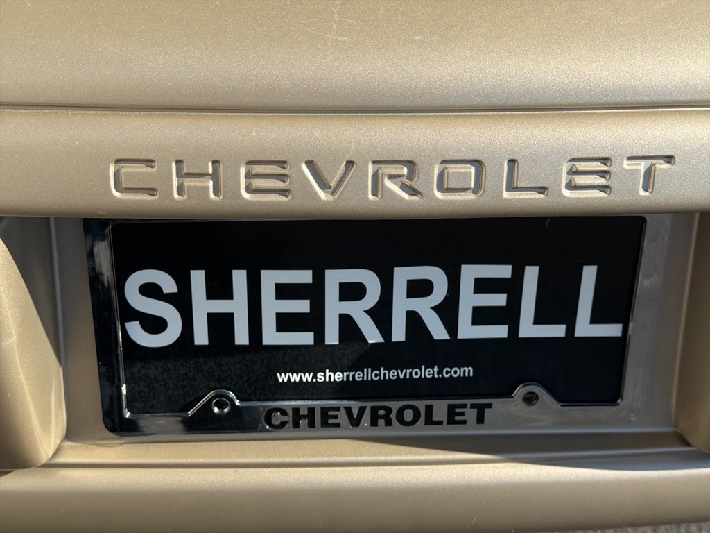 2005 Chevrolet Classic Base