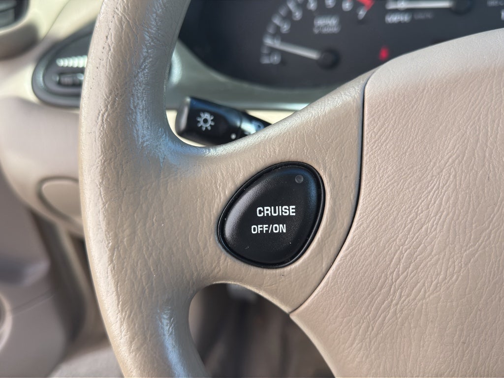 2005 Chevrolet Classic Base