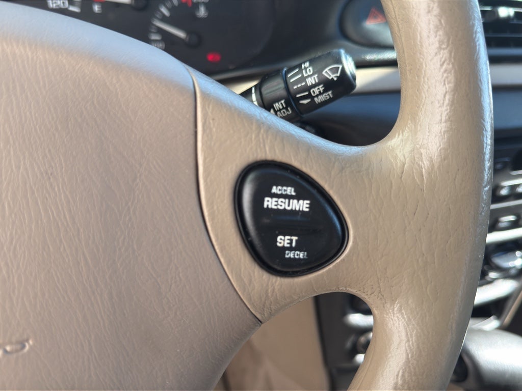 2005 Chevrolet Classic Base