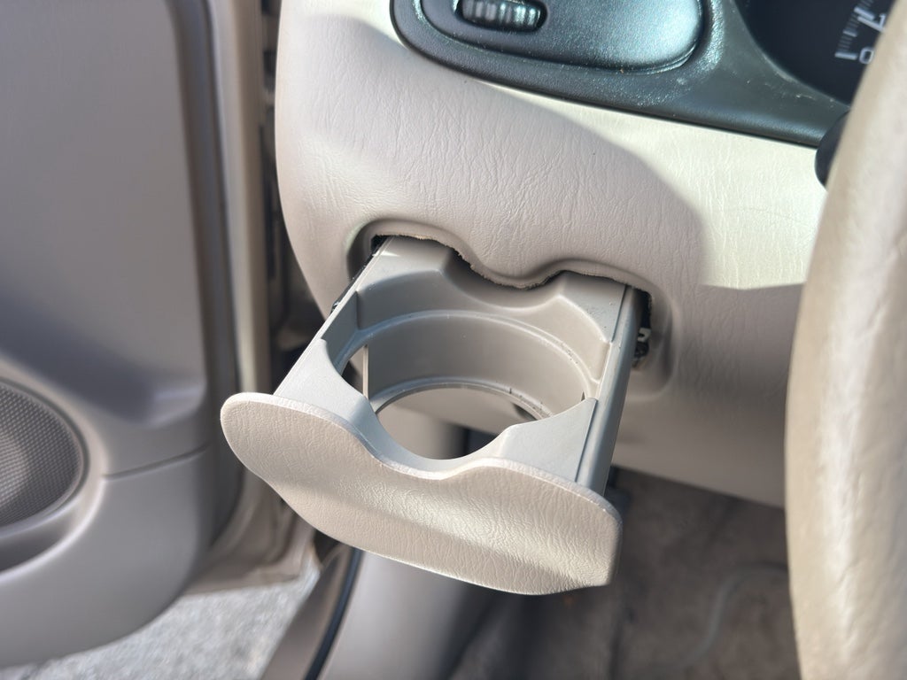 2005 Chevrolet Classic Base