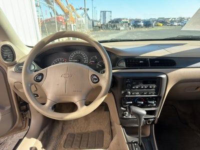 2005 Chevrolet Classic Base