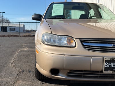 2005 Chevrolet Classic Base