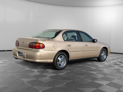 2005 Chevrolet Classic Base