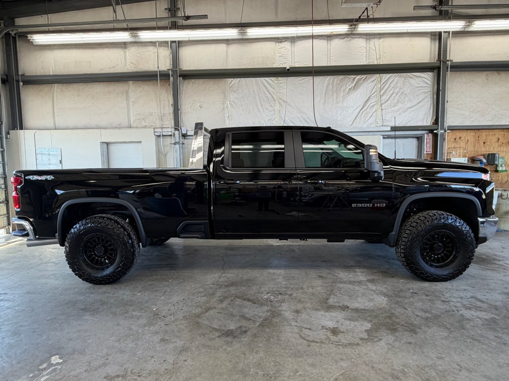 2026 Chevrolet Silverado LT