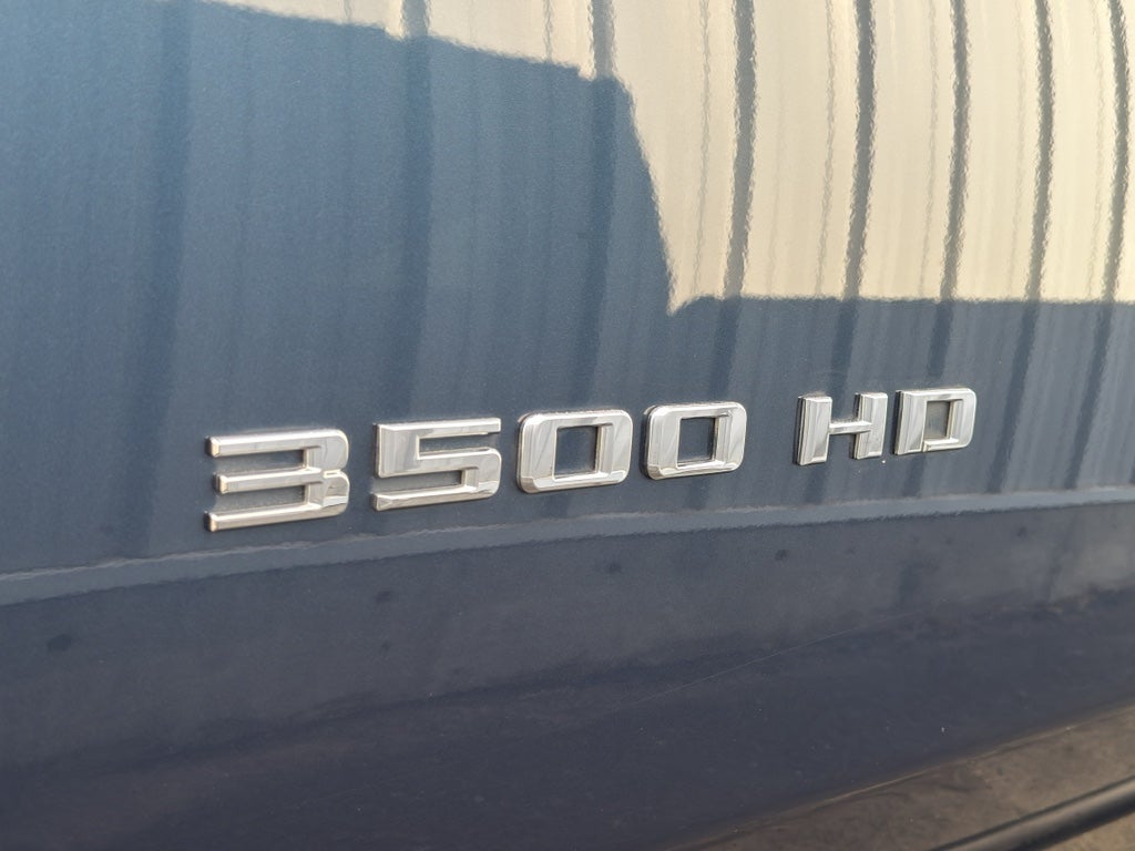 2021 Chevrolet Silverado LT