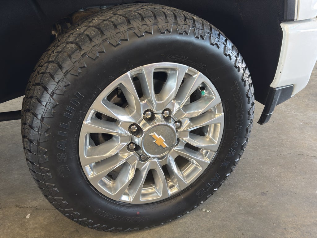 2023 Chevrolet Silverado High Country