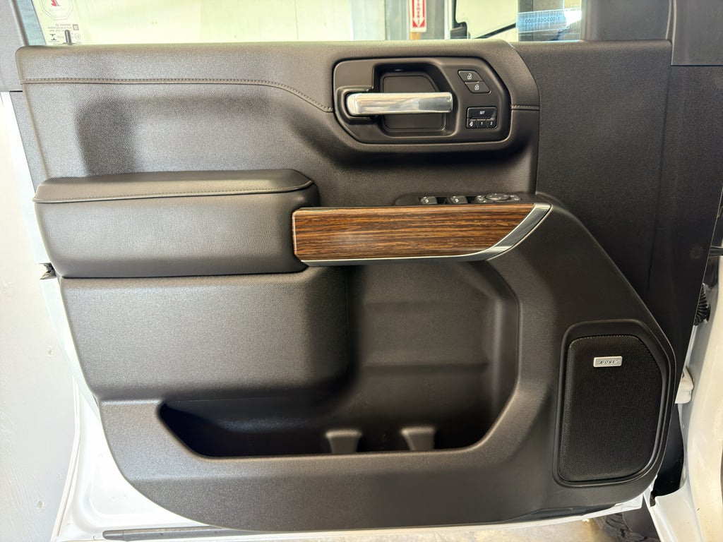 2023 Chevrolet Silverado High Country