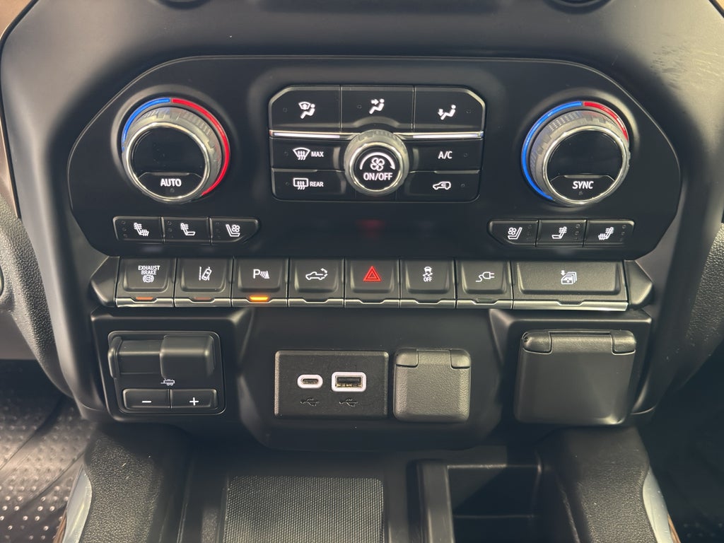 2023 Chevrolet Silverado High Country