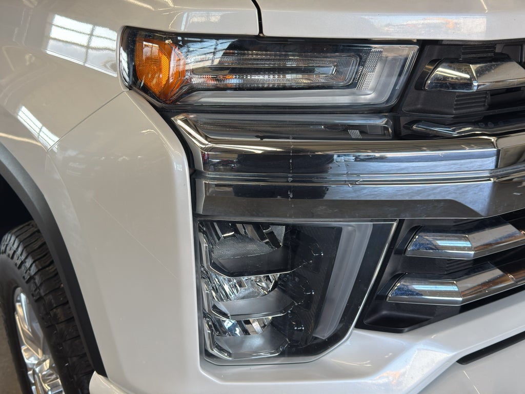 2023 Chevrolet Silverado High Country