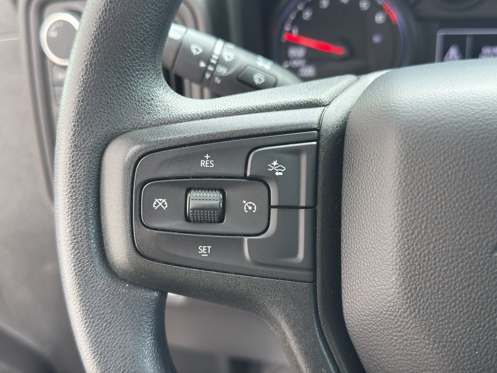 2023 Chevrolet Silverado Custom