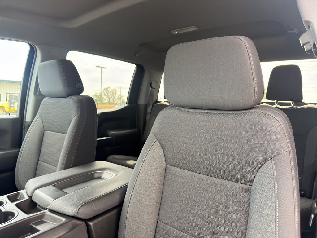 2023 Chevrolet Silverado Custom