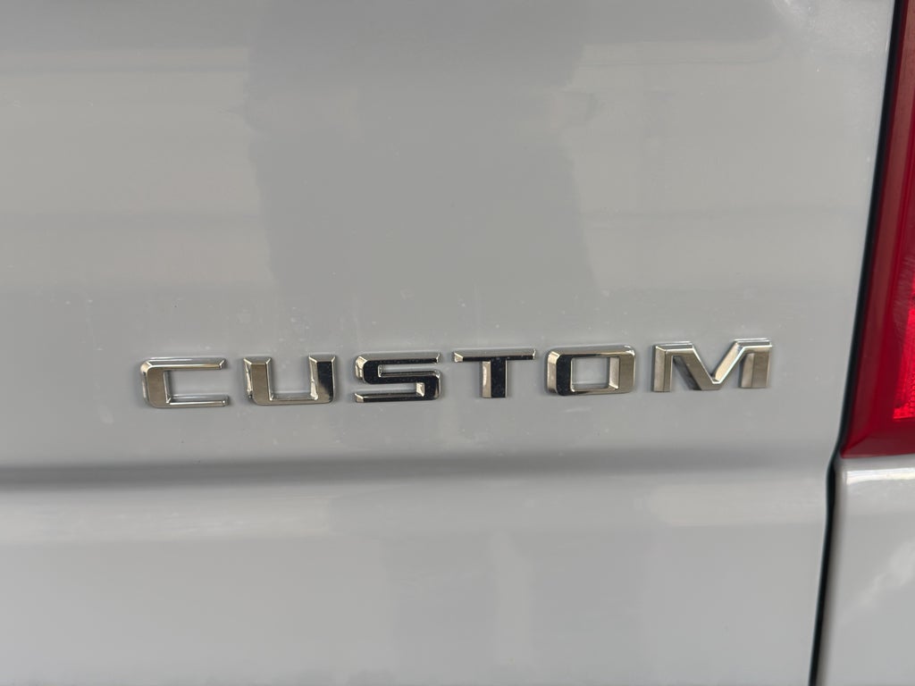2025 Chevrolet Silverado Custom