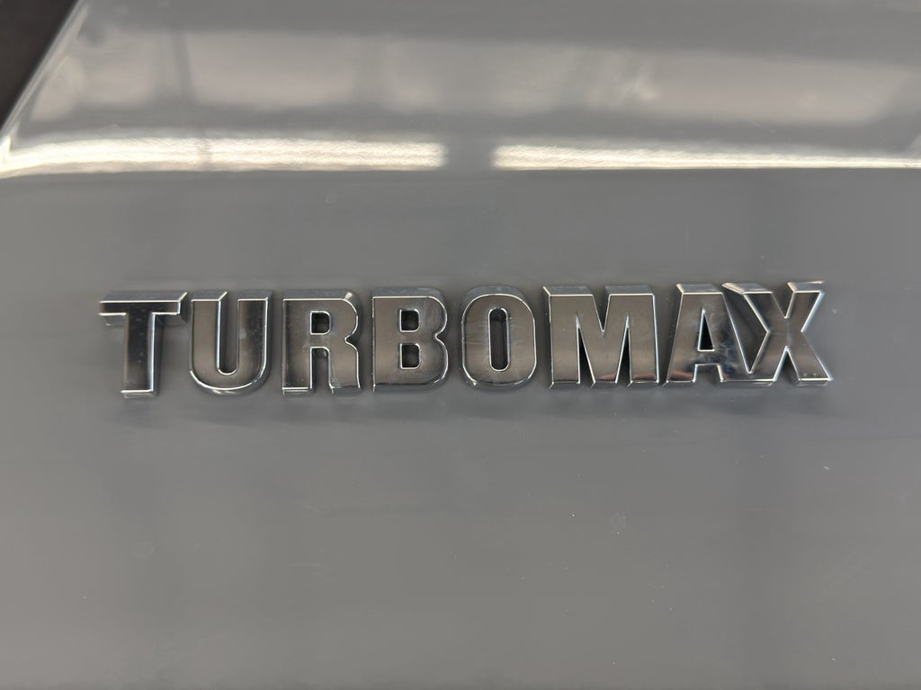 2025 Chevrolet Silverado Custom