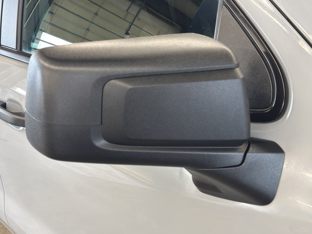 2025 Chevrolet Silverado Custom