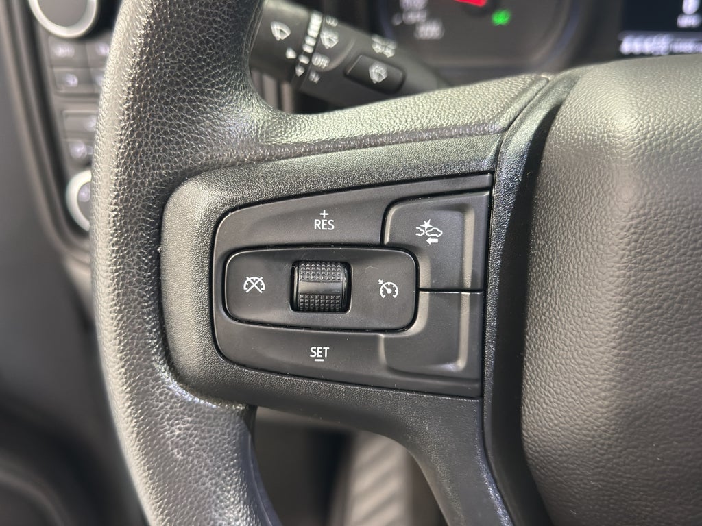 2025 Chevrolet Silverado Custom