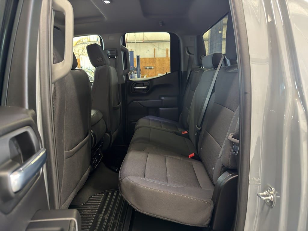 2025 Chevrolet Silverado Custom