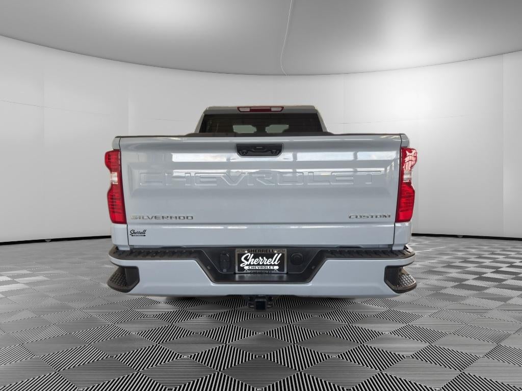 2025 Chevrolet Silverado Custom