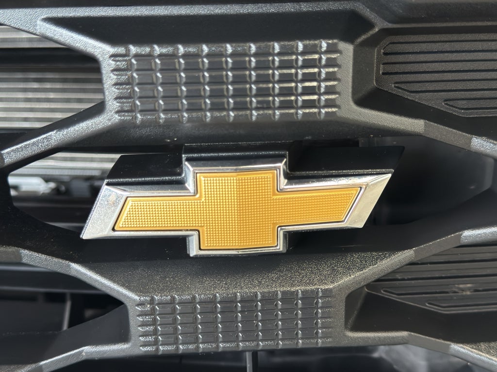 2025 Chevrolet Silverado Custom