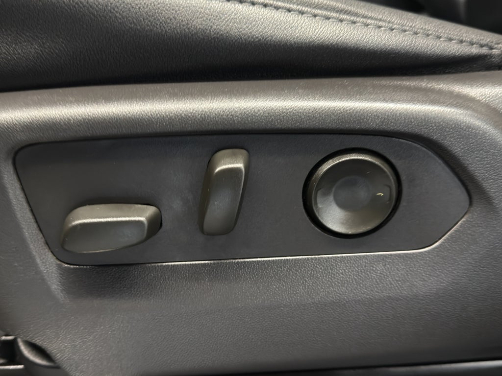 2023 Chevrolet Silverado RST