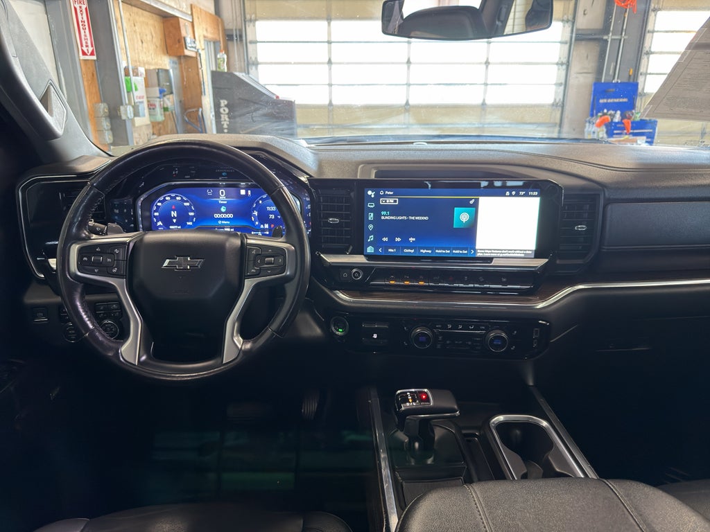 2023 Chevrolet Silverado RST