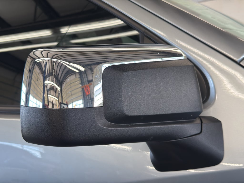 2025 Chevrolet Silverado LT
