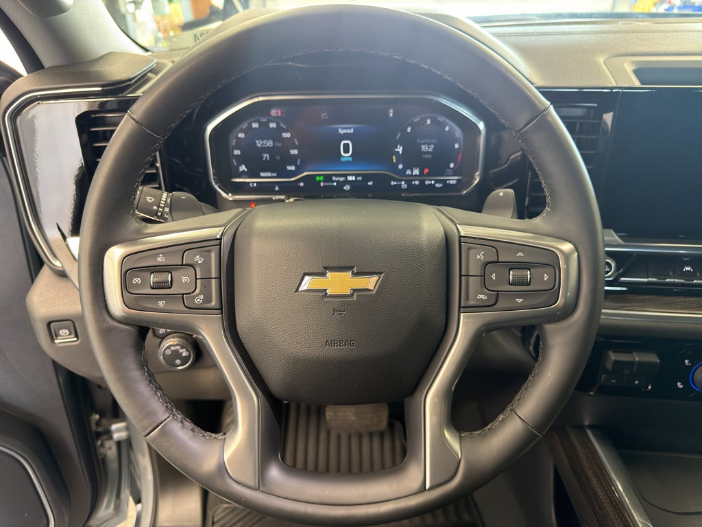 2025 Chevrolet Silverado LT
