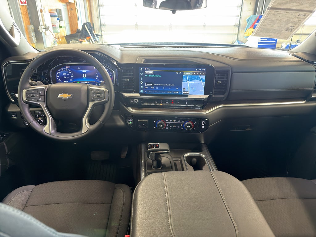 2025 Chevrolet Silverado LT