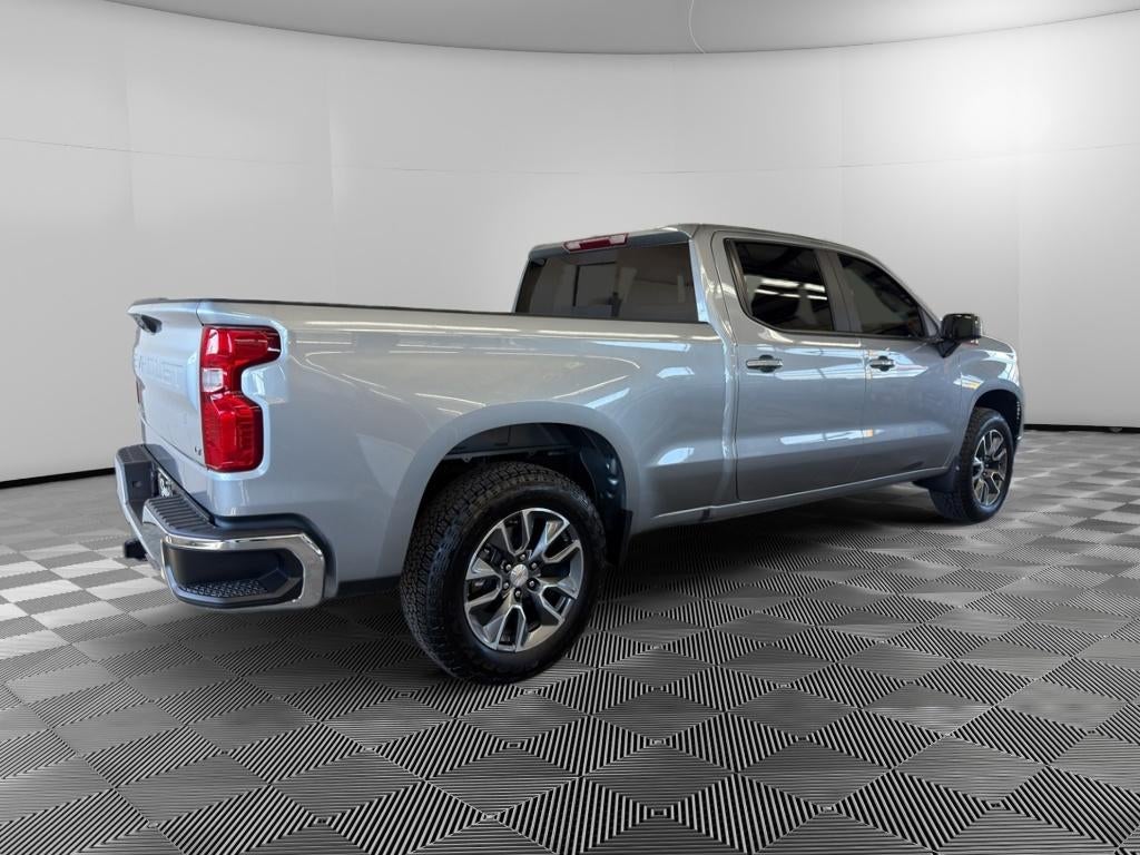 2025 Chevrolet Silverado LT