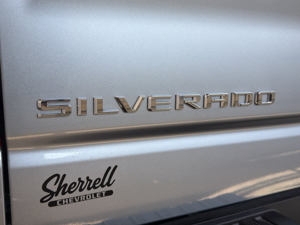 2025 Chevrolet Silverado LT