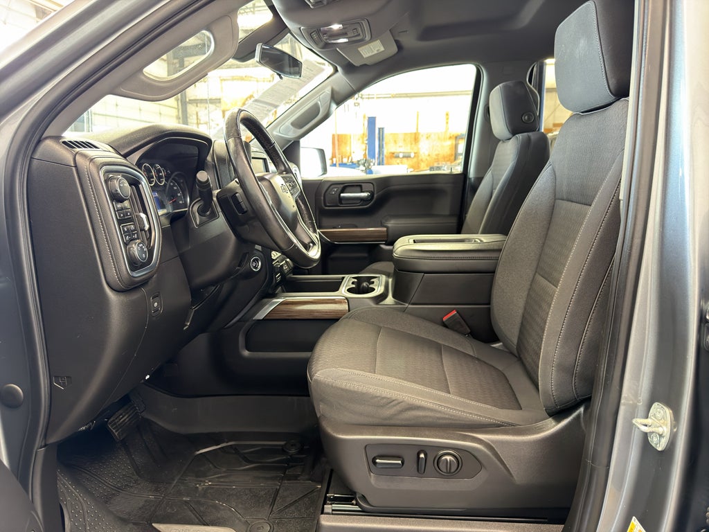 2020 Chevrolet Silverado RST