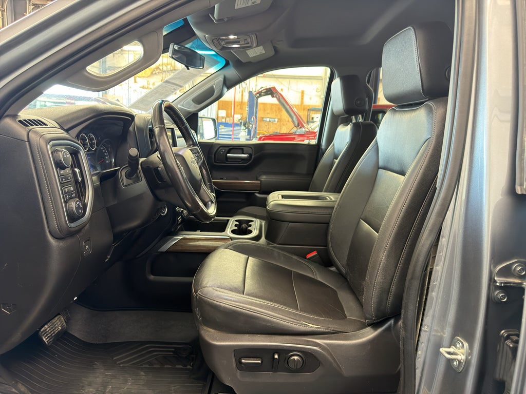 2021 Chevrolet Silverado RST