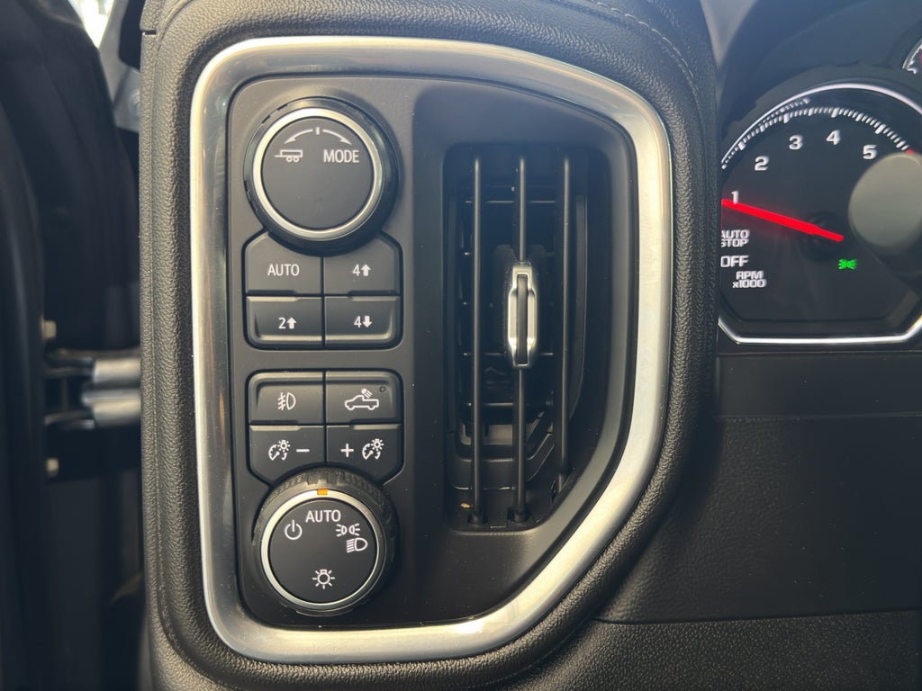2021 Chevrolet Silverado RST