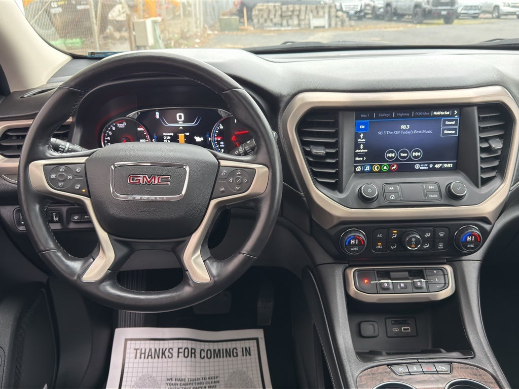 2022 GMC Acadia Denali