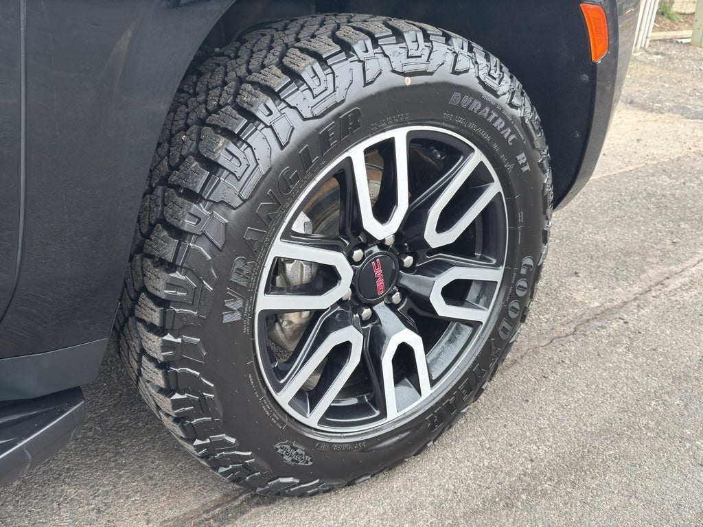 2023 GMC Yukon XL AT4