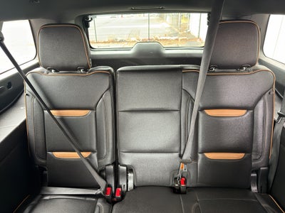 2023 GMC Yukon XL AT4
