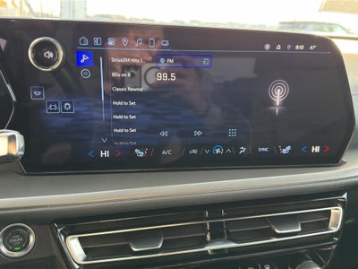 2025 Chevrolet Traverse AWD LT