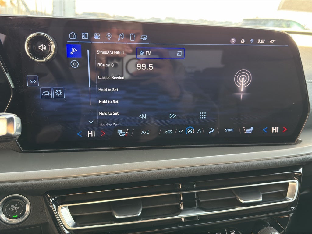 2025 Chevrolet Traverse AWD LT