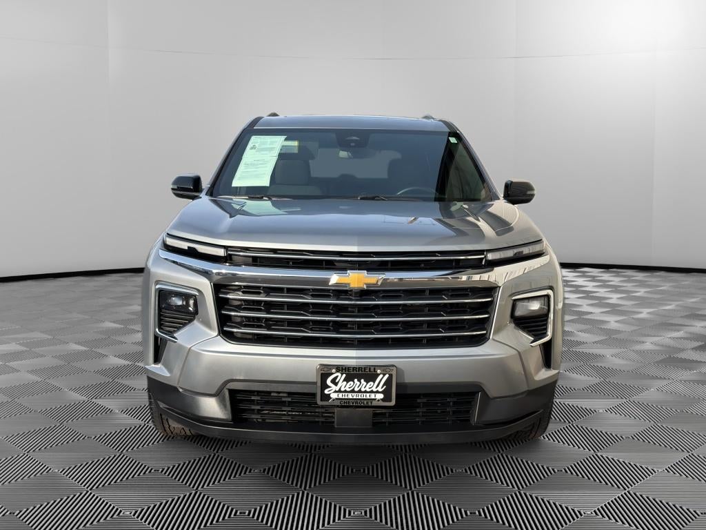 2025 Chevrolet Traverse AWD LT