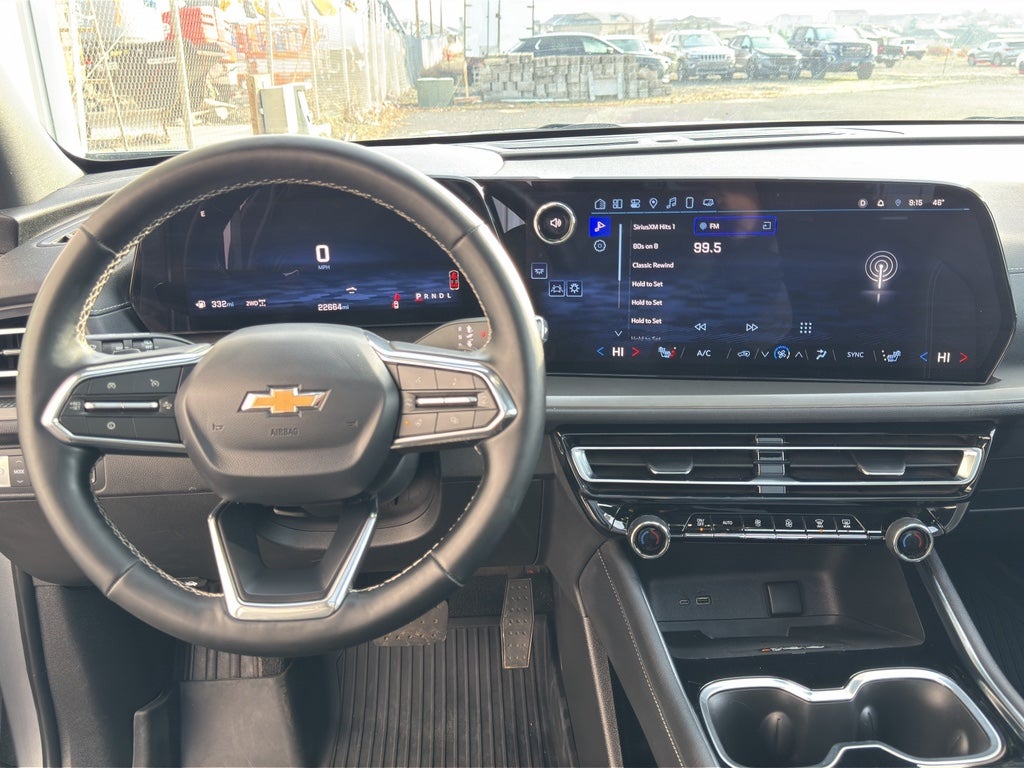 2025 Chevrolet Traverse AWD LT