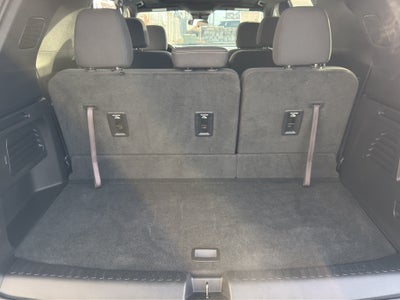 2025 Chevrolet Traverse AWD LT