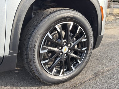 2025 Chevrolet Traverse AWD LT