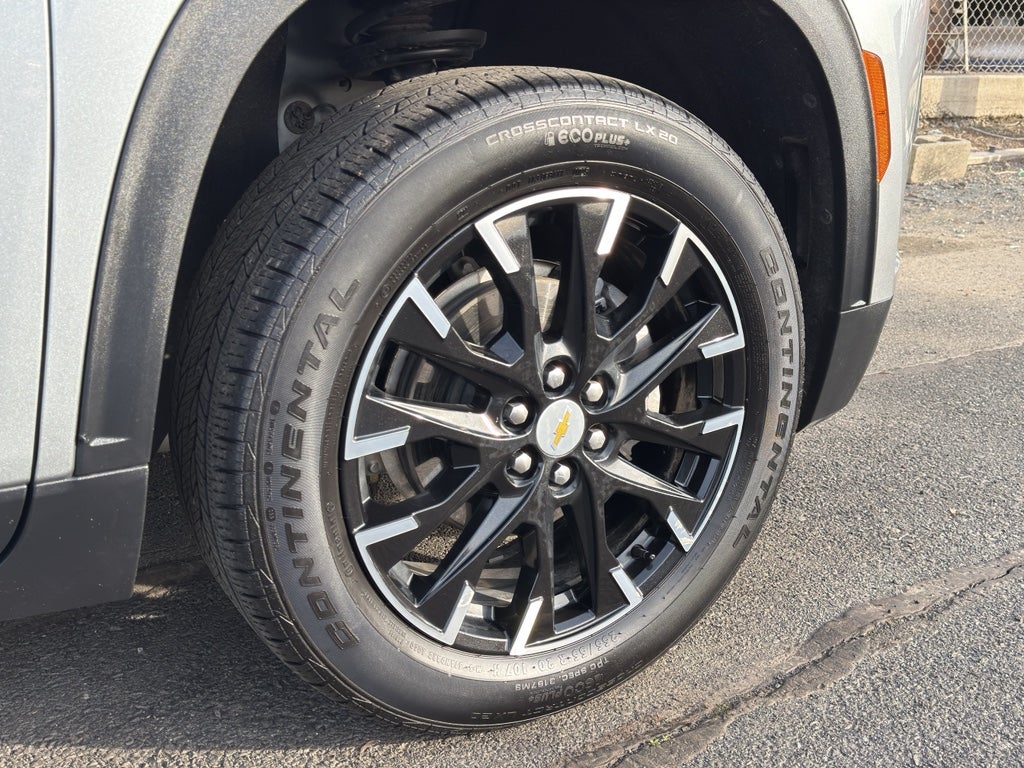 2025 Chevrolet Traverse AWD LT