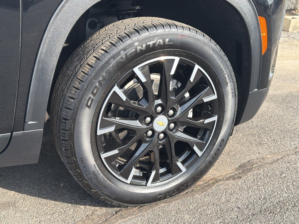 2025 Chevrolet Traverse AWD LT